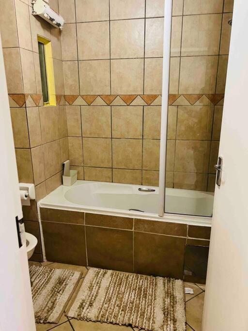 Karabo Spaces Apartment *